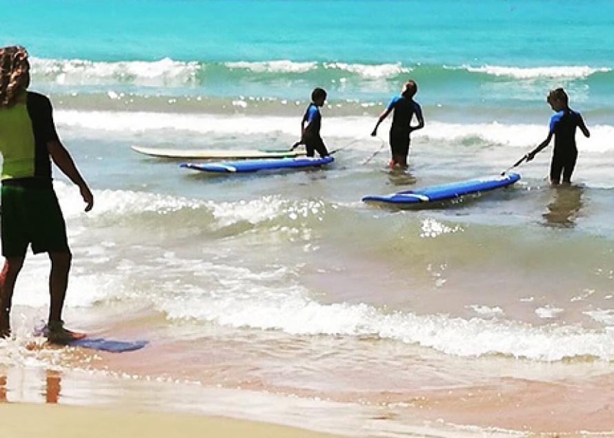 Serfatari - Scuola di surf da onda a Punta Braccetto